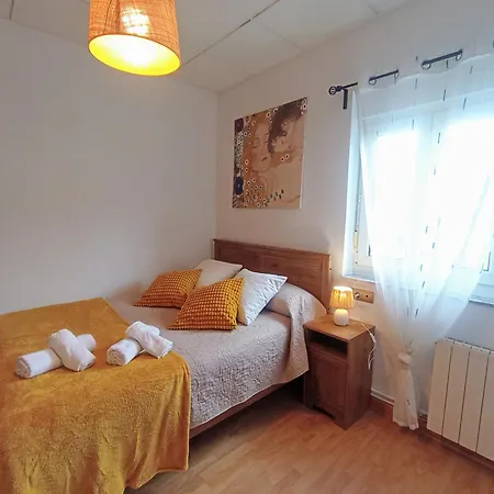 Сasa de vacaciones Casa Entre Mar Y Montaña Centro De Cantabria, Terraza, Ajardinada, Amplia Y Luminosa, Hasta 10 Personas