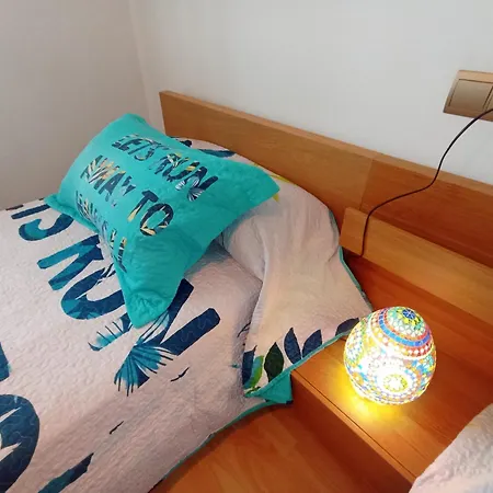 Casa Entre Mar Y Montaña Centro De Cantabria, Terraza, Ajardinada, Amplia Y Luminosa, Hasta 10 Personas Сasa de vacaciones