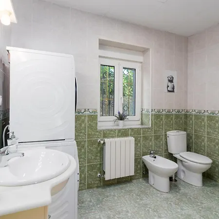 Casa Entre Mar Y Montaña Centro De Cantabria, Terraza, Ajardinada, Amplia Y Luminosa, Hasta 10 Personas Сasa de vacaciones Puente San Miguel