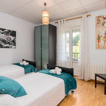Casa Entre Mar Y Montaña Centro De Cantabria, Terraza, Ajardinada, Amplia Y Luminosa, Hasta 10 Personas * Puente San Miguel