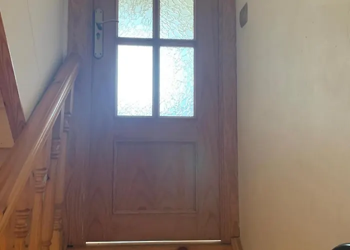 Casa Entre Mar Y Montaña Centro De Cantabria, Terraza, Ajardinada, Amplia Y Luminosa, Hasta 10 Personas Сasa de vacaciones